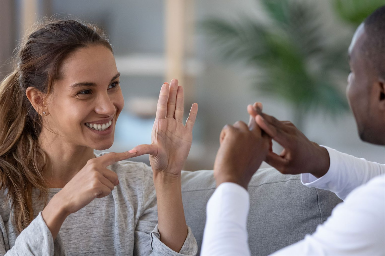 10 Amazing Facts about Sign Language – daneelyunus